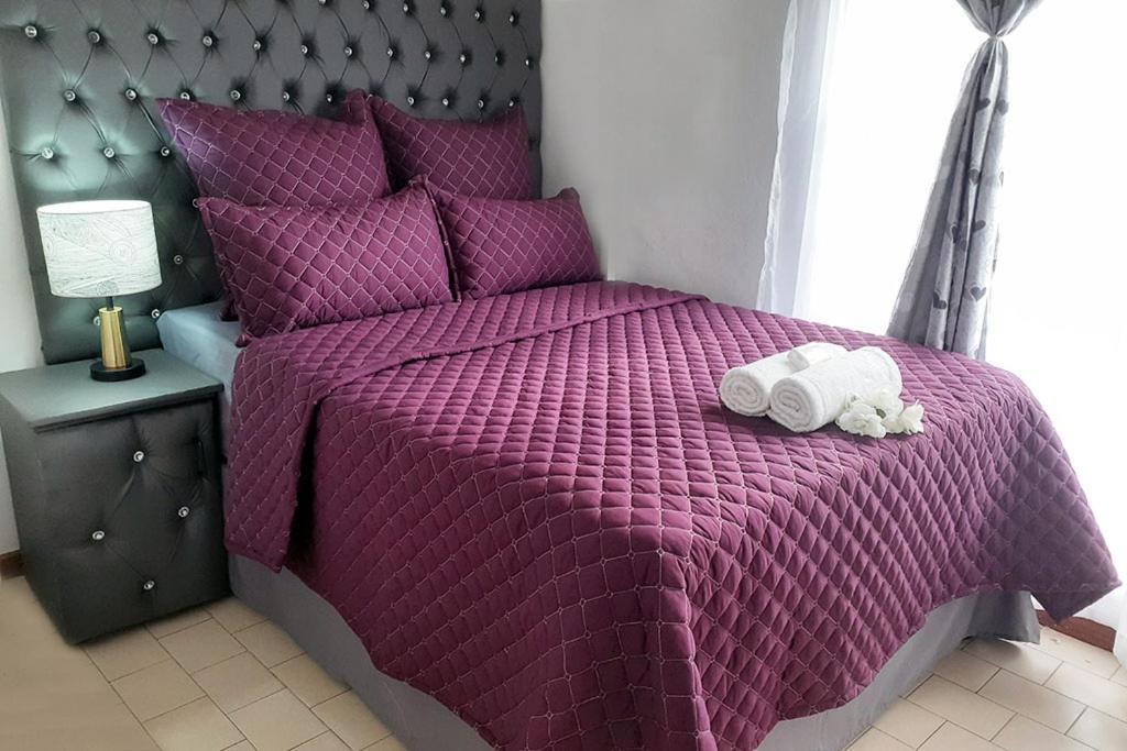 Queens Palace Pretoria Bilik gambar