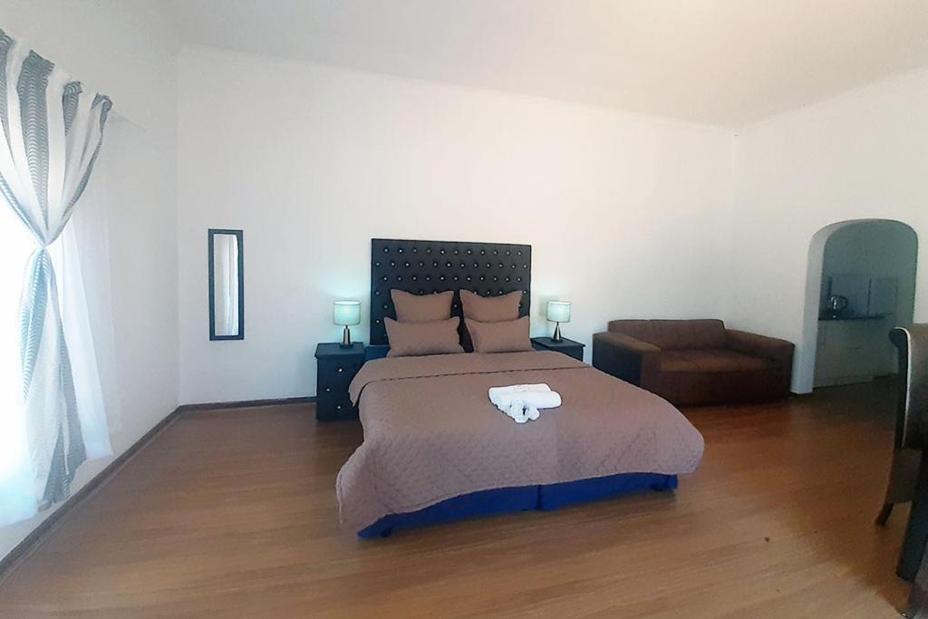 Queens Palace Pretoria Bilik gambar